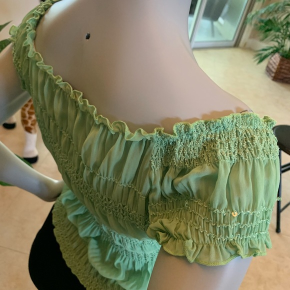 Tops - Picture 6 of 7